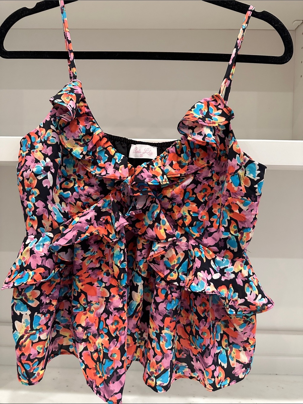 Pink Lily small ruffled floral Top in Multicolor.  Like new